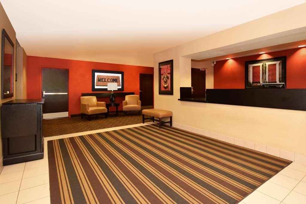 Extended Stay America Suites - Cleveland - Brooklyn מראה פנימי תמונה